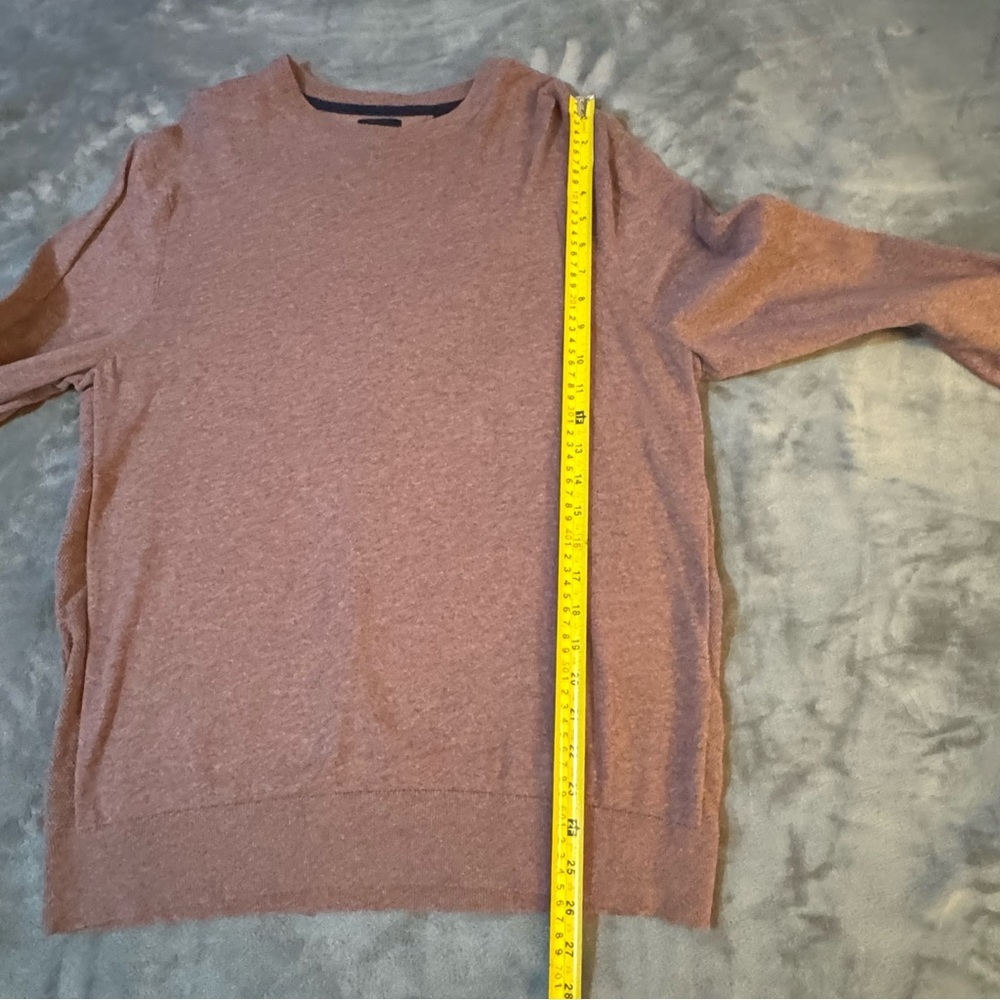 Burton Men's Dusty Rose Crewneck Sweater
#1405 - Picture 3 of 8